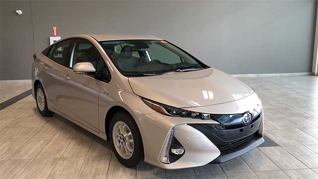 مراجعة 2019 Toyota Prius
