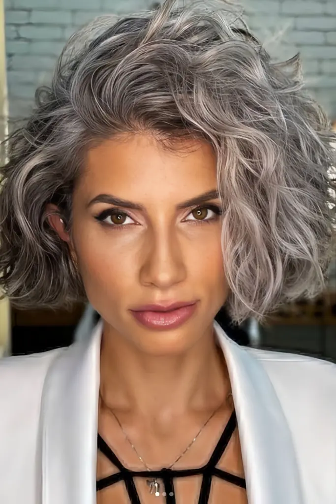 Flawless Haircuts for Women to Wow on a First Date