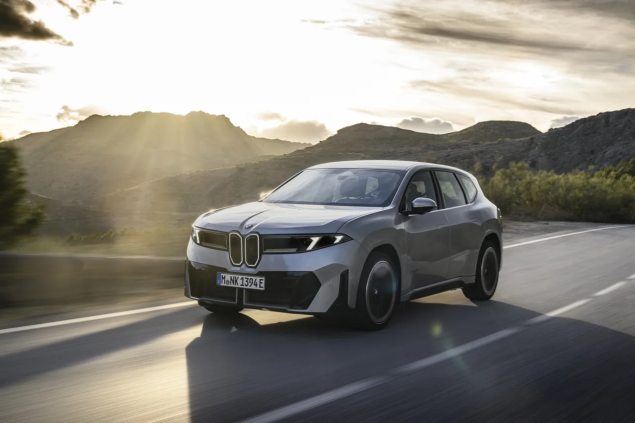iX3 / BMW