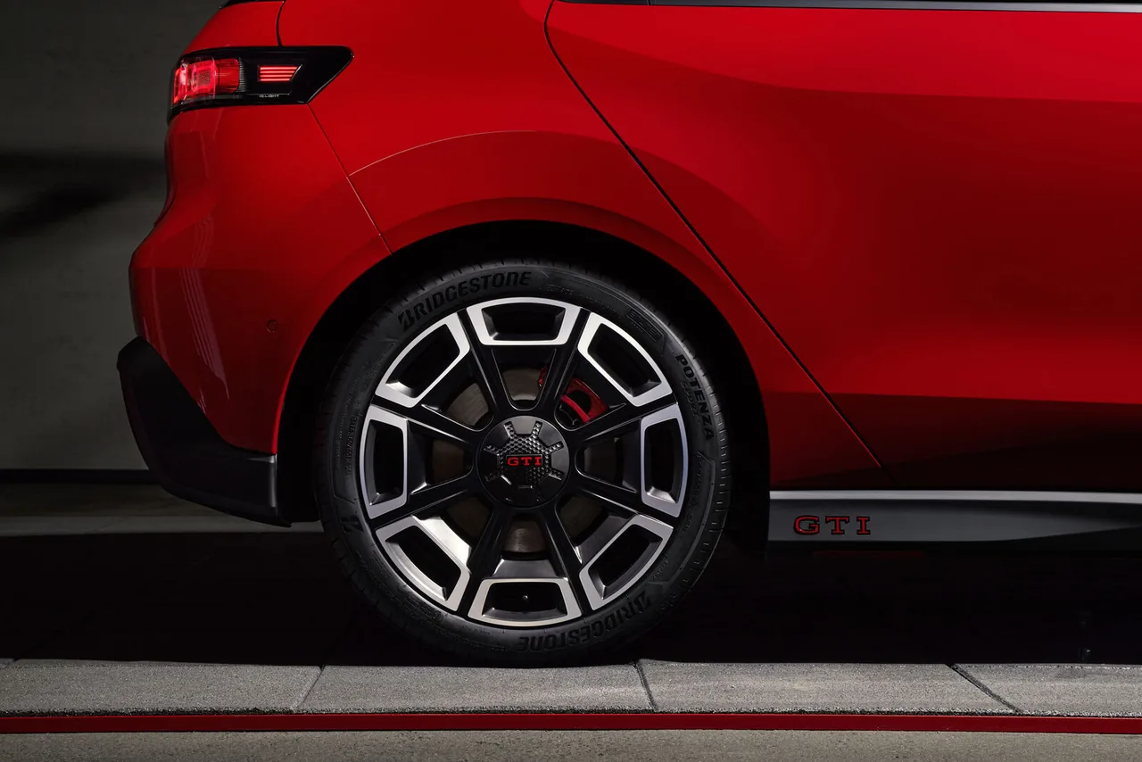 ID. Polo GTI / 폭스바겐